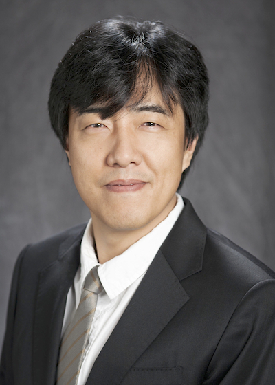 Nayong Kim's portrait photo.